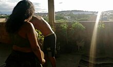 Sexy Latina dostává lízání a šukání vagíny od svého zahradníka