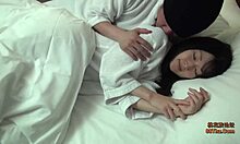 Cenzuriran videoposnetek osupljive azijske babe