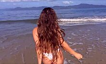 סקס חוף אמצעי עם נשות פורטוגל בסרטון סקסי